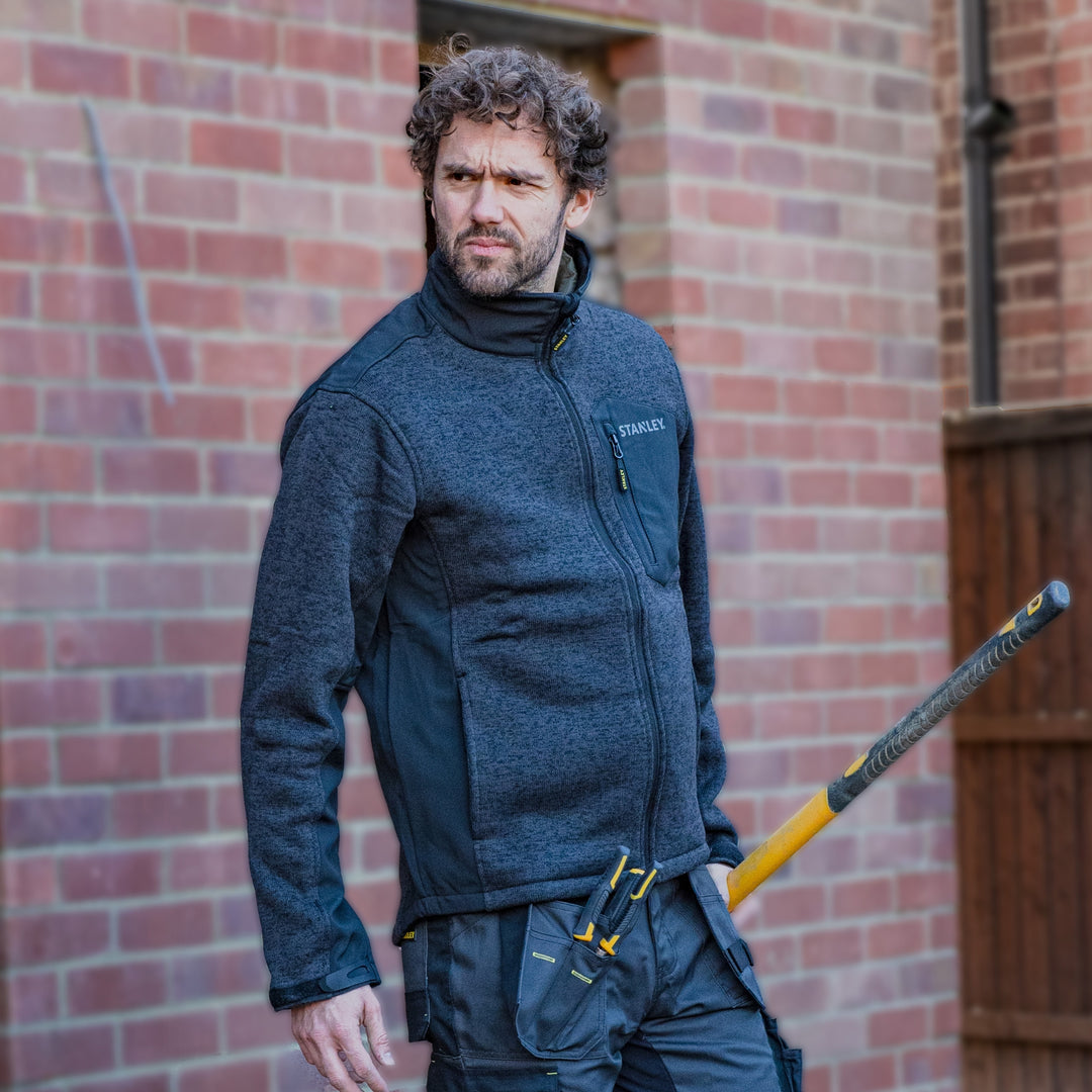 STANLEY Arizona zip fleece in grey on model on location